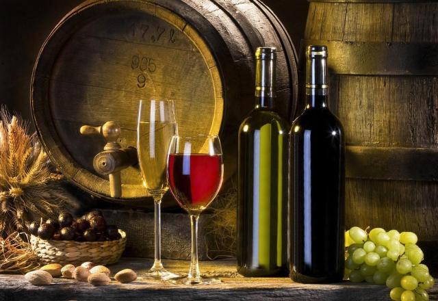 按照颜色葡萄酒可以分为哪些类型？